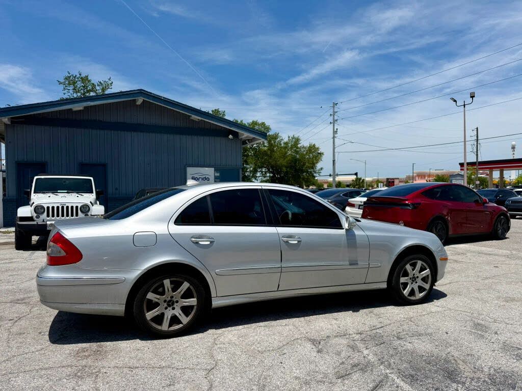 
										Mercedes-Benz E-Class 2006 full									