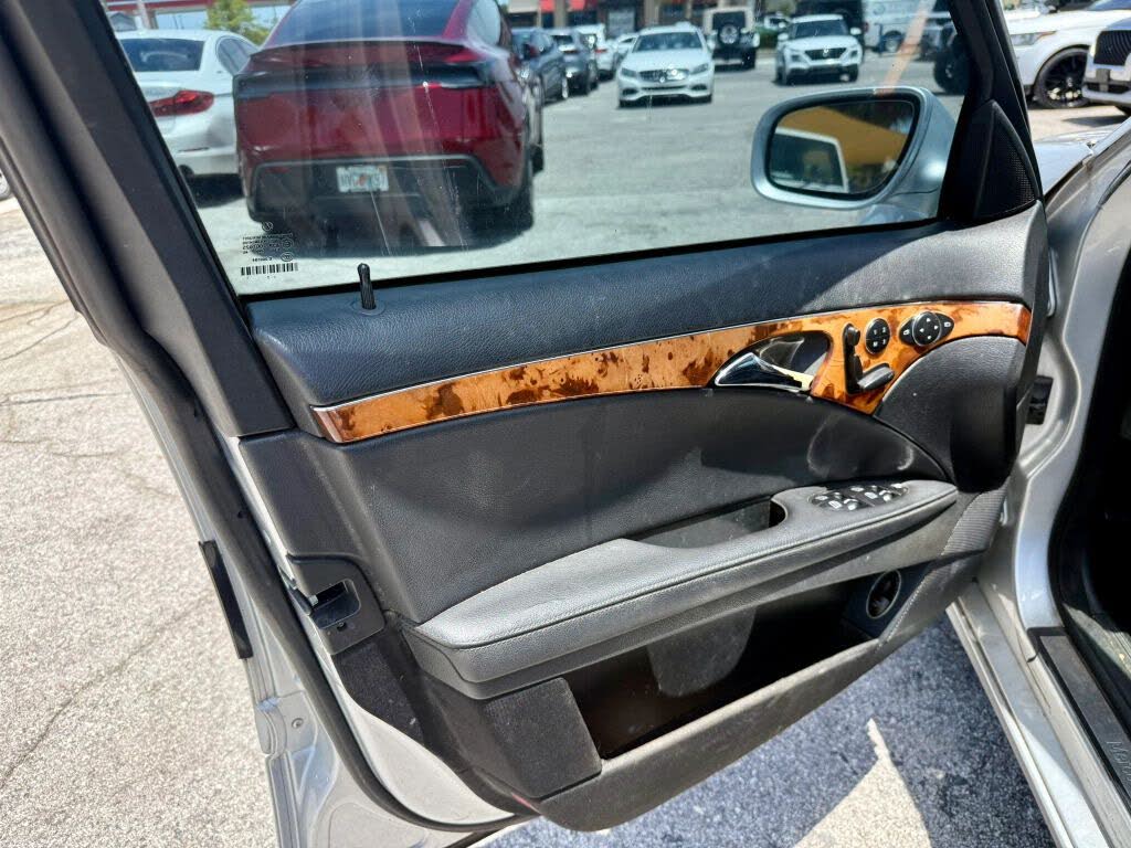 
										Mercedes-Benz E-Class 2006 full									