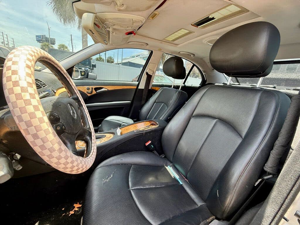 
										Mercedes-Benz E-Class 2006 full									