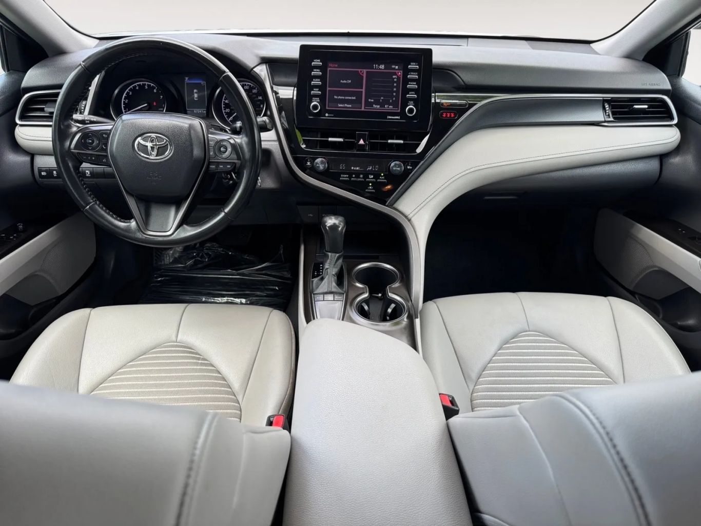 
								Toyota Camry 2022 full									