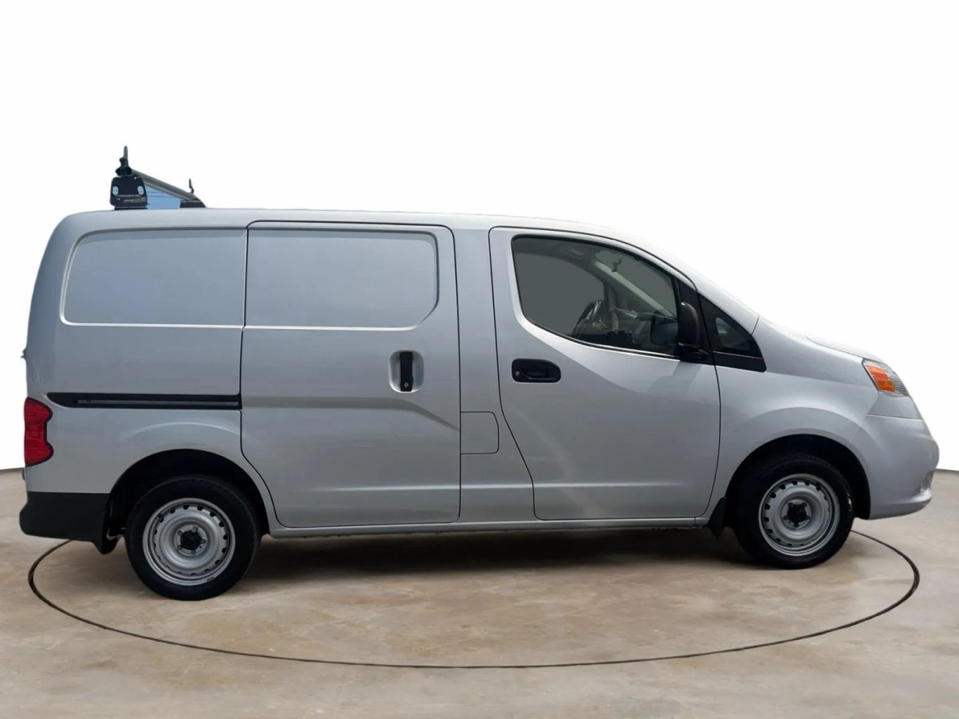 
								Nissan NV200 2020 full									