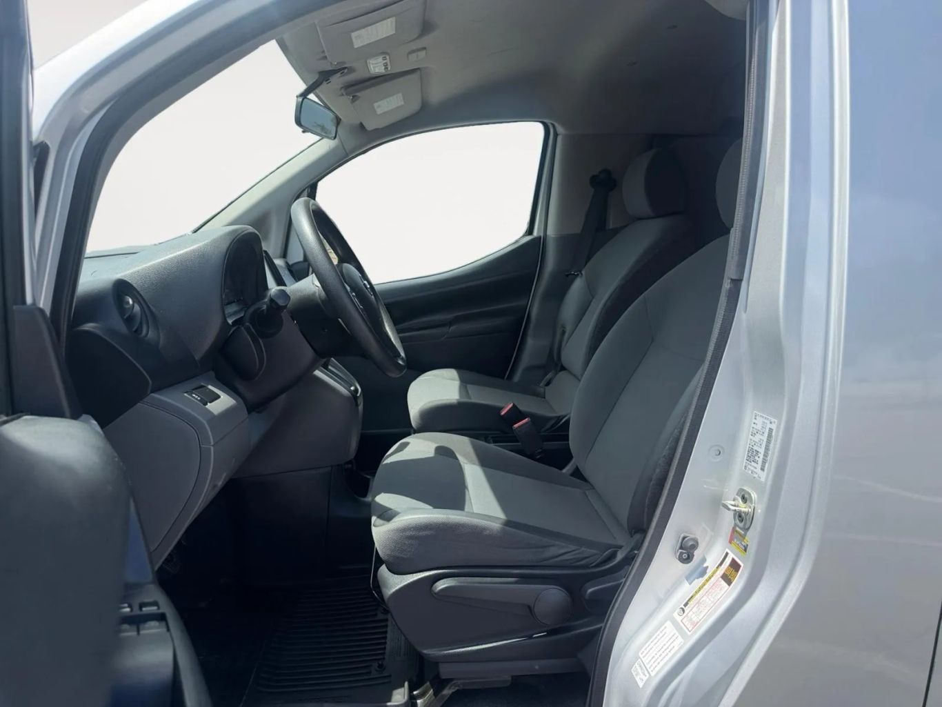 
								Nissan NV200 2020 full									