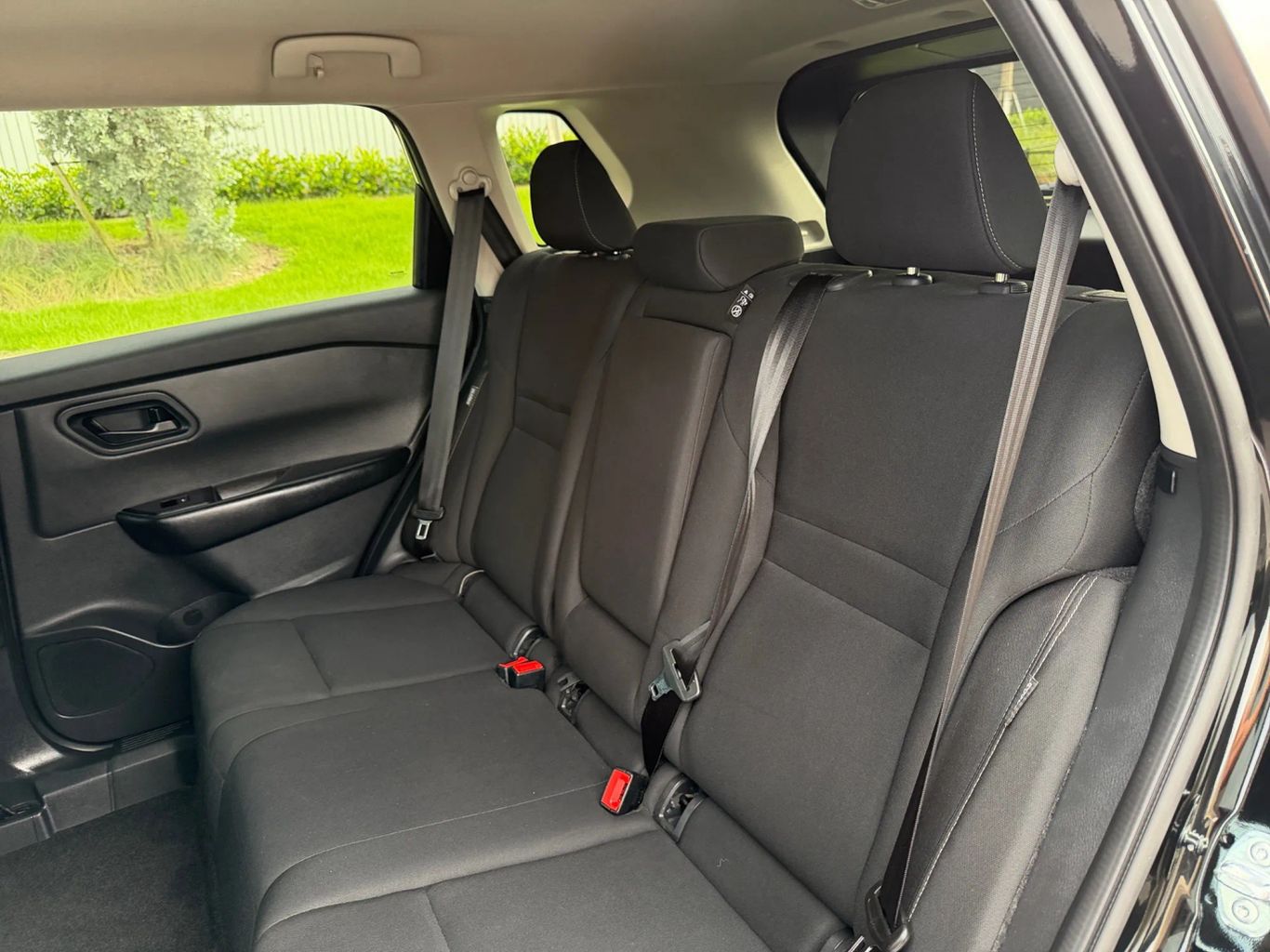 
								Nissan Rogue 2024 full									