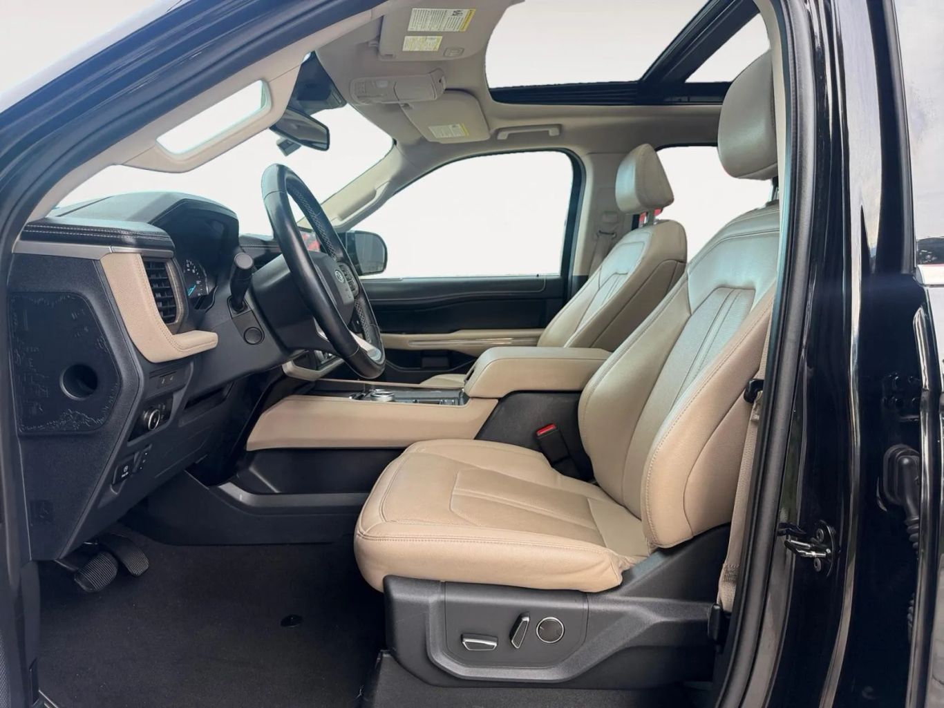 
								Ford Expedition 2024 full									