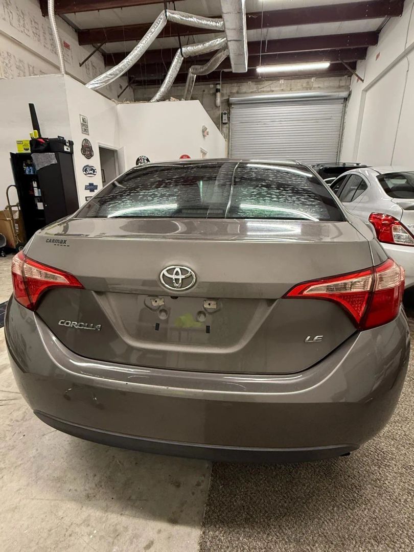 
								Toyota Corolla 2017 full									