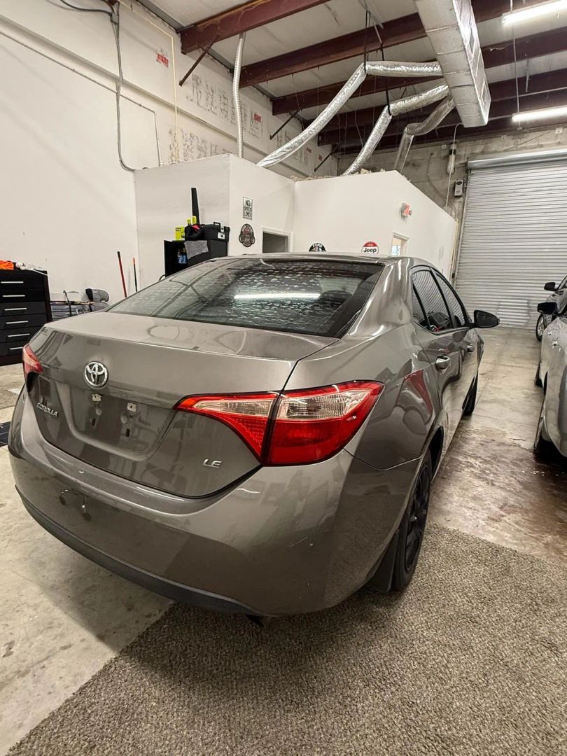 
								Toyota Corolla 2017 full									