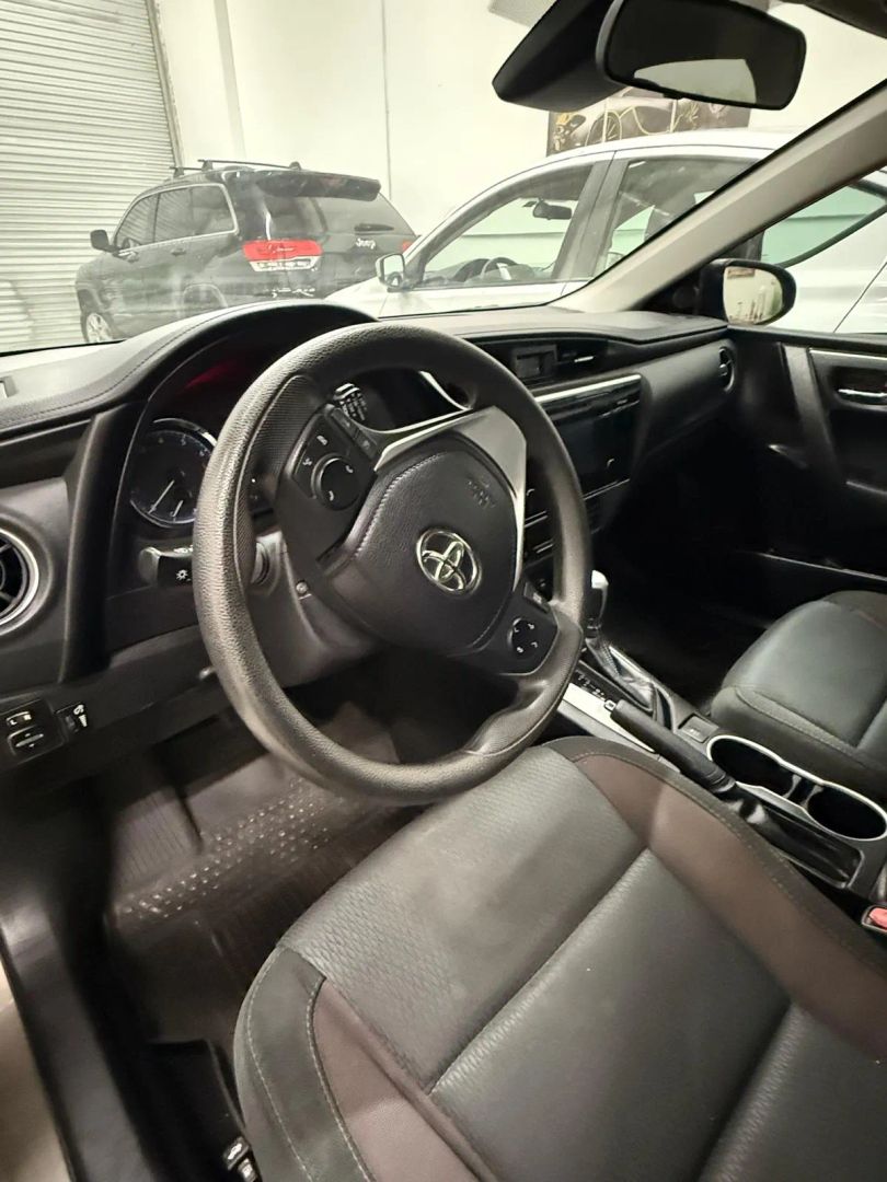 
								Toyota Corolla 2017 full									