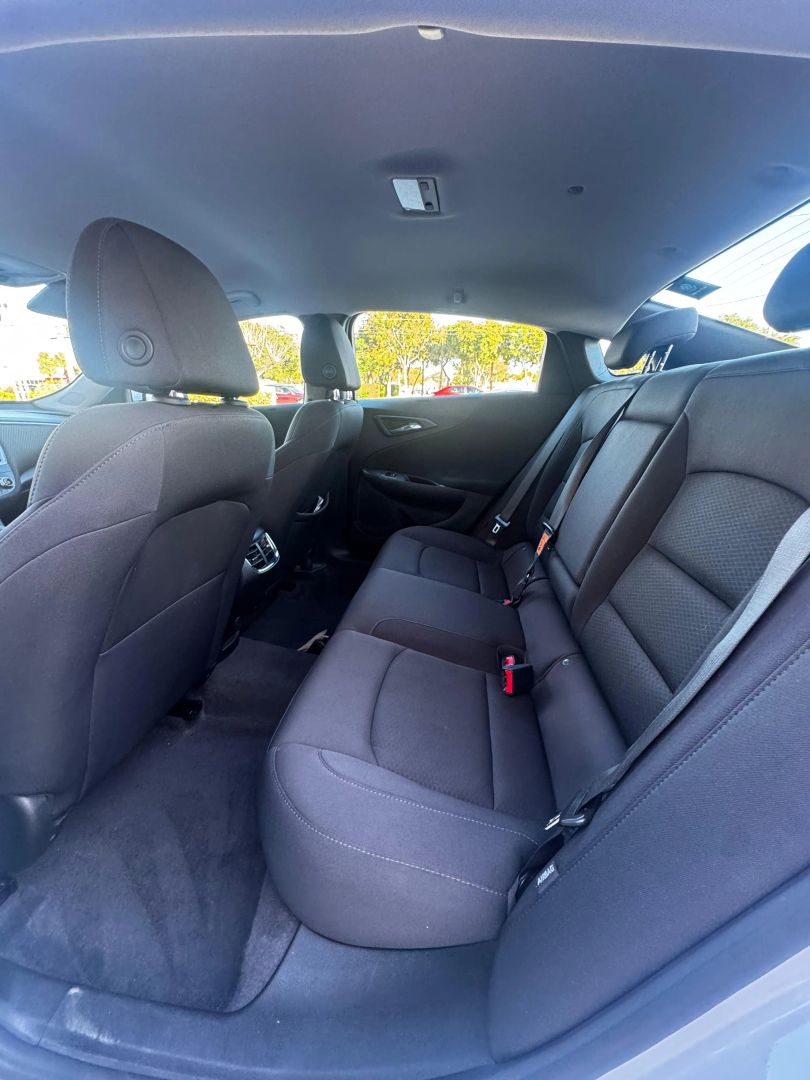 
								Chevrolet Malibu 2023 full									